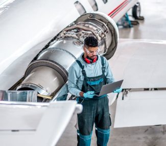 O que é certificação AS9120 para a indústria aerospacial?