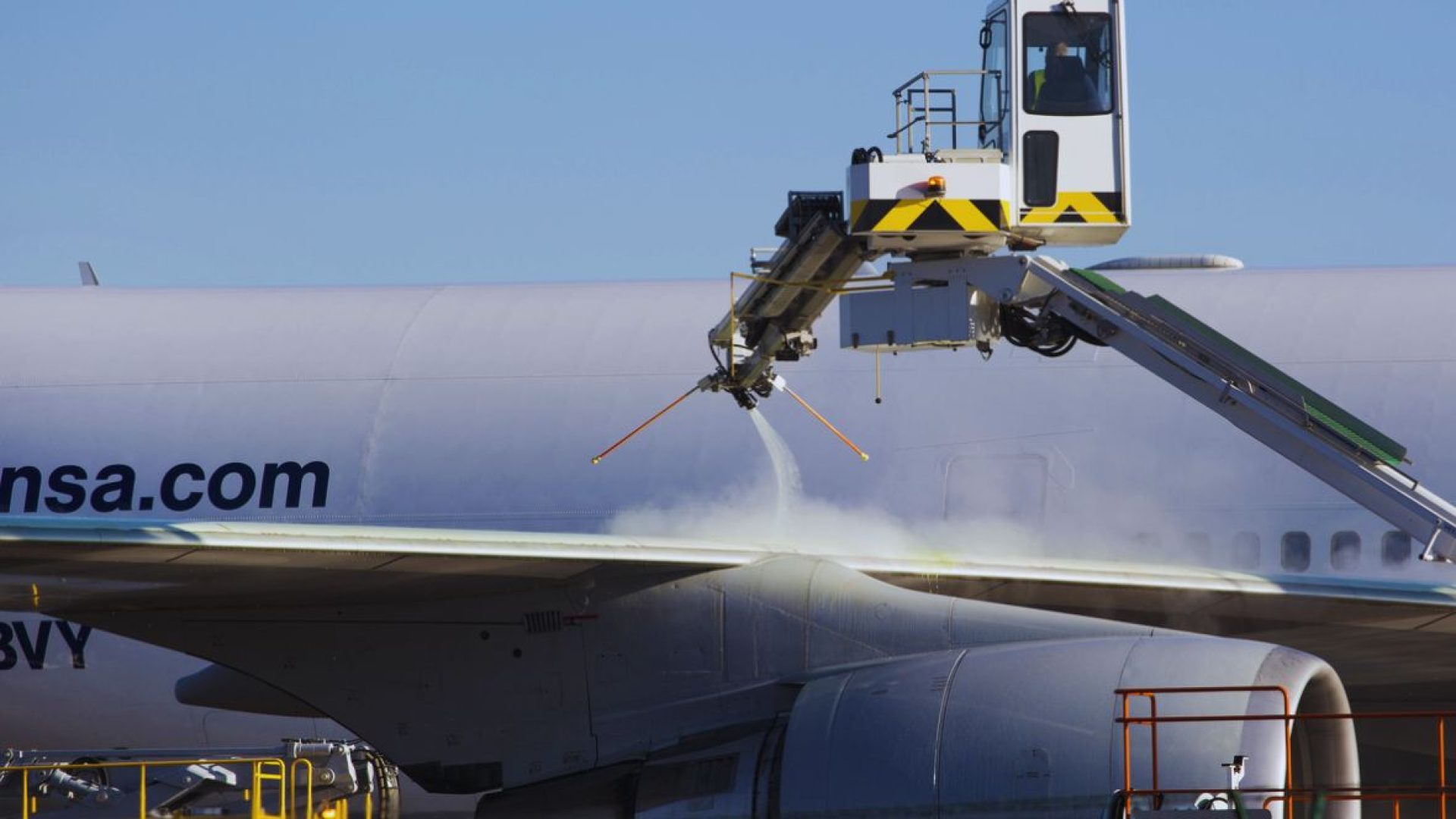 limpeza-de-avioes limpeza-de-avioes